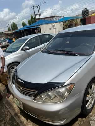 A picture of TOYOTA CAMRY 2004