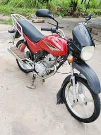 A picture of HAOJUE EGLE CC 125 INAPIGA STATA HAIJA FUNGULIWA ENGENE POPOTE