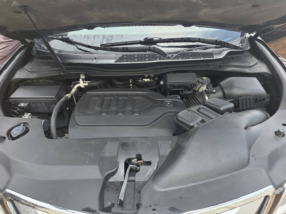 A picture of Acura MDX 2016 foreign used