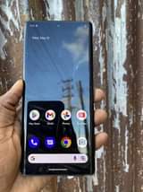 A picture of Kimbia haraka ujiokotee google pixel 6 pro haina kipengele Gb