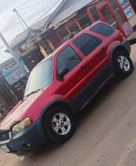 A picture of  FORSALE A faultless FORD ESCAPE 2005 Engine gear AC