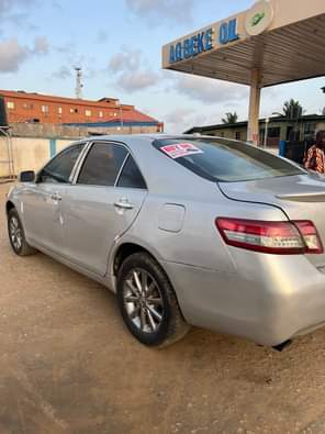 A picture of ATTENTION ATTENTION MONEY NEEDED PRICE REDUCED TOYOTA CAMRY 2010 XLE