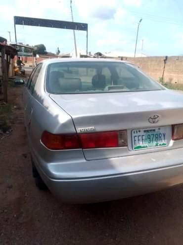 A picture of Toyota Camry evilop is available with good condition engine and