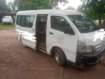 A picture of Big Hummer bus