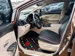 A picture of For sale Slightly used 2010 Toyota venza Full option With