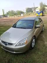 A picture of Honda Accord 03