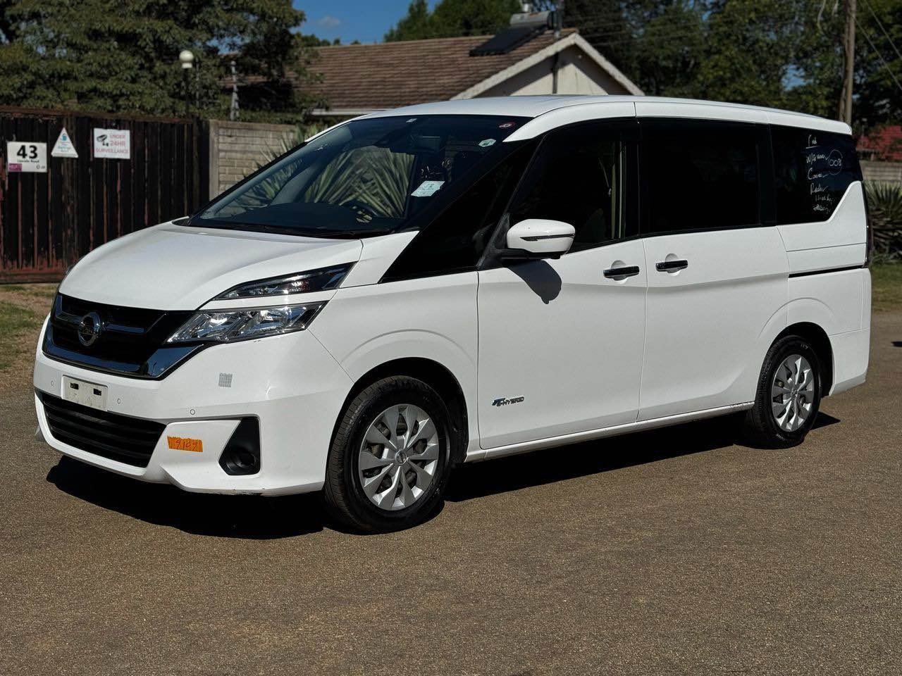 classifieds/cars nissan