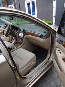 A picture of Lexus 330