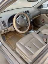 A picture of Model Altima 08