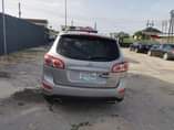 A picture of Premium used hyundai santafe V4 first body clean interior and