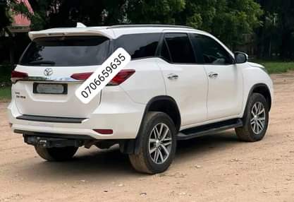 A picture of Toyota Fortuner utomatic transmission diesel 7 Leather seats 2.8cc Low