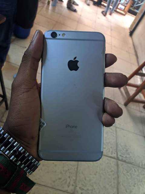 A picture of Iphone 6s plus
