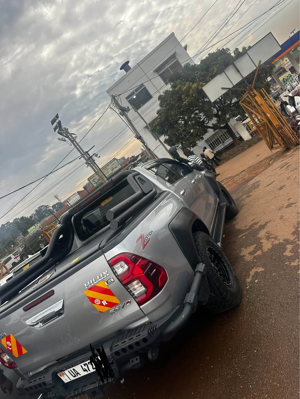 A picture of Toyota hillux 2019