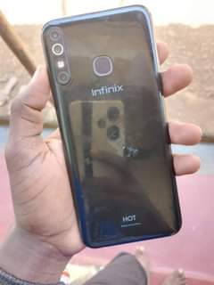 A picture of Infinix Hot 8