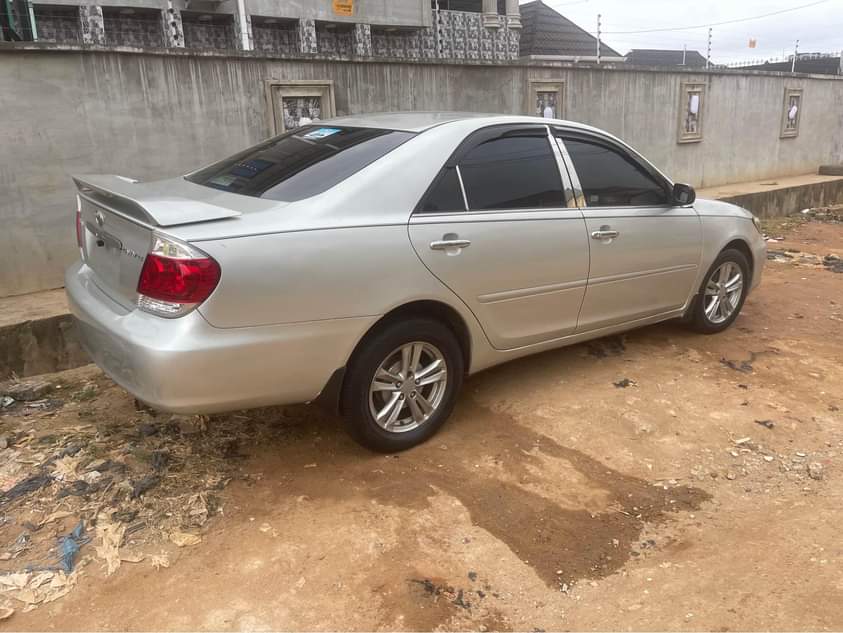 A picture of Toyota Camry 08034836964