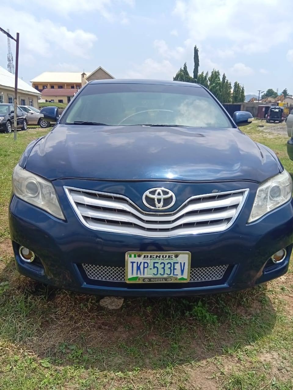 A picture of Toyota Camry muscle 2008 model 4 plugs going for 5.2m