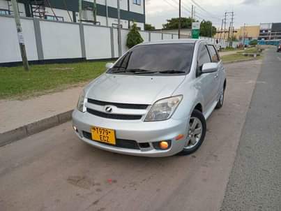 used toyota ist