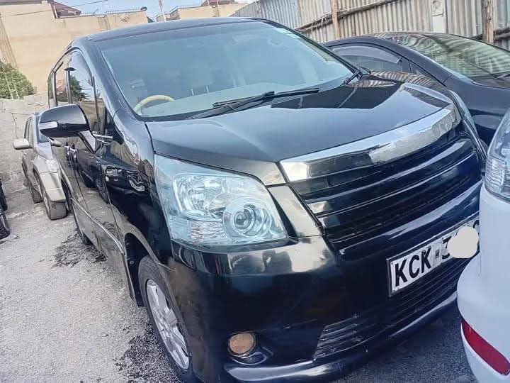used toyota noah