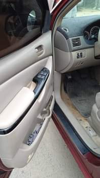A picture of NEATLY USED 2006 MODEL TOYOTA SIENNA First body Engine very