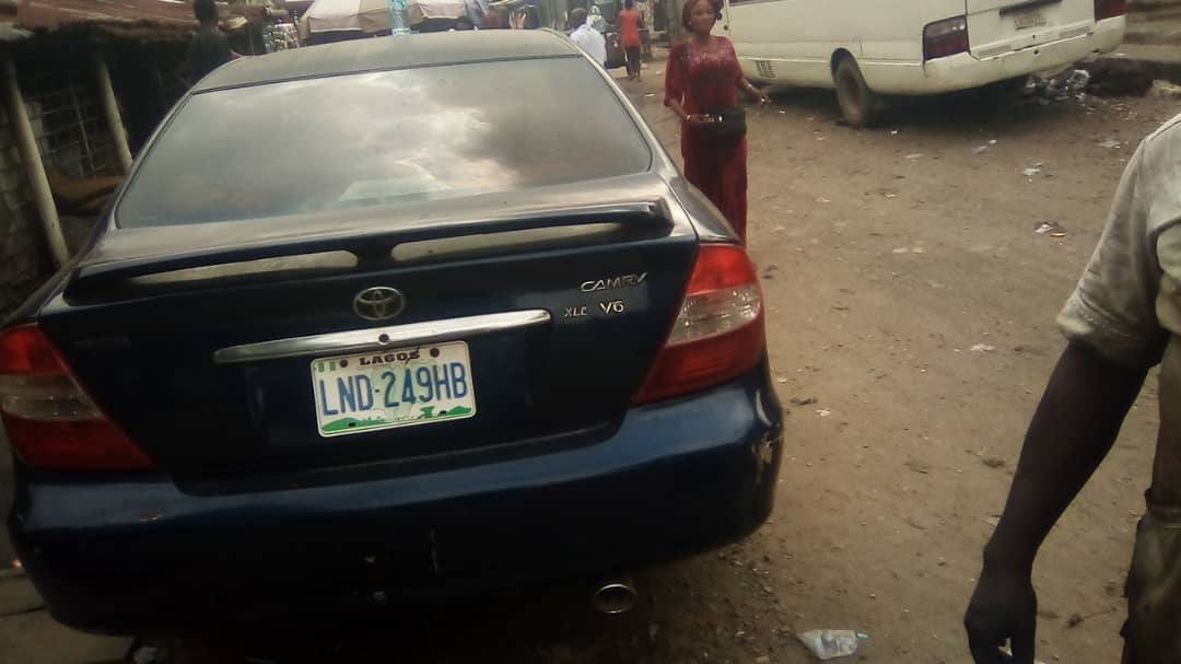 A picture of Toyota Camry 09