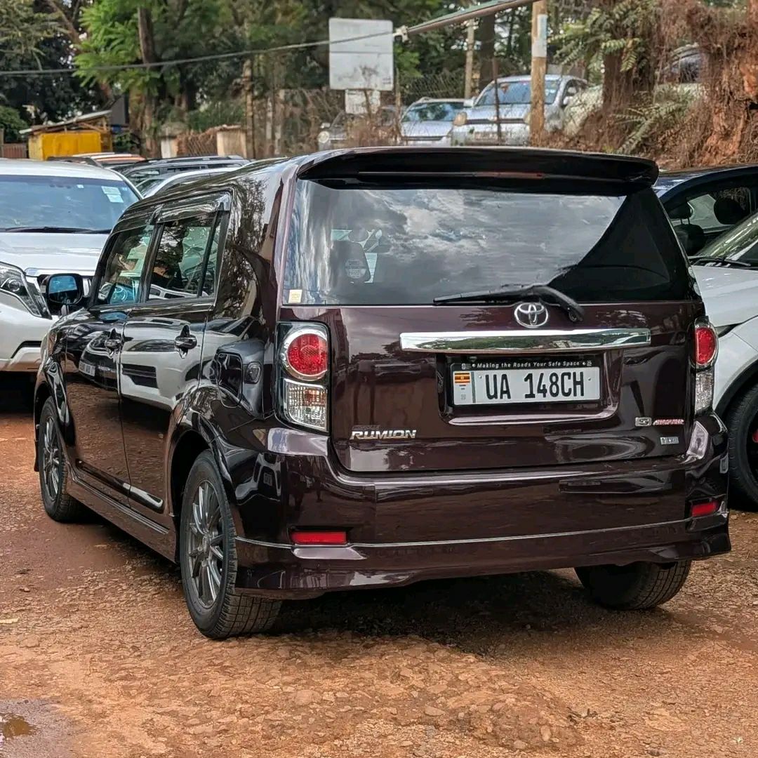 A picture of Toyota Rumion