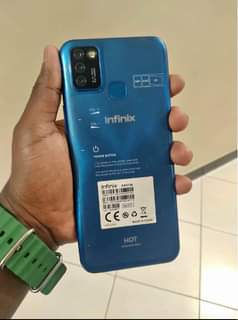 A picture of INFINIX HOT 10 LITE