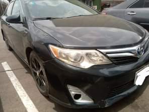 A picture of RELOCATION SALES A 2013 Toyota Camry hybrid well maintained Body
