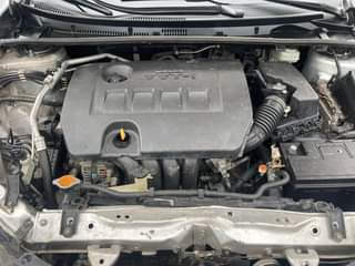 A picture of Belgium grade 2015 Toyota corolla with original papers going for