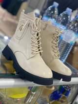 A picture of Ladies boots