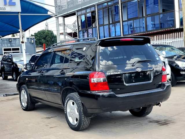 A picture of TOYOTA KLUGER V
