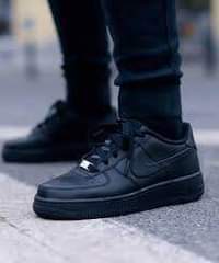 A picture of AIR FORCE 1 OG 0747435385