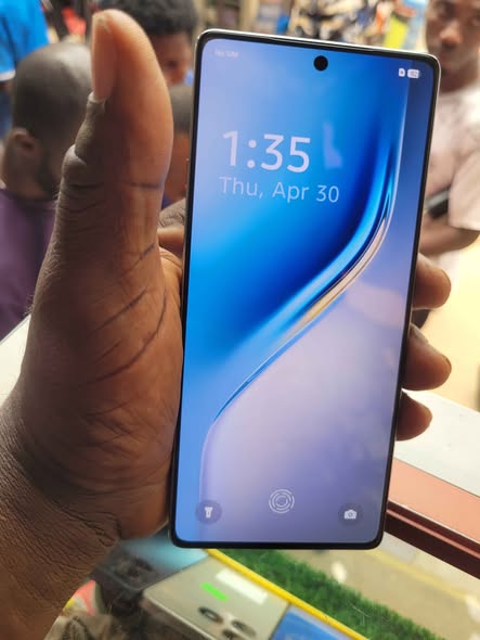 A picture of Tecno camon 40 128GB and 16gb ram For sale in