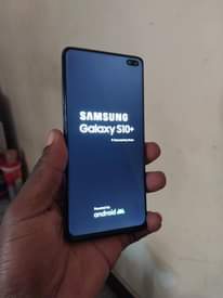 A picture of Samsung s10 plus