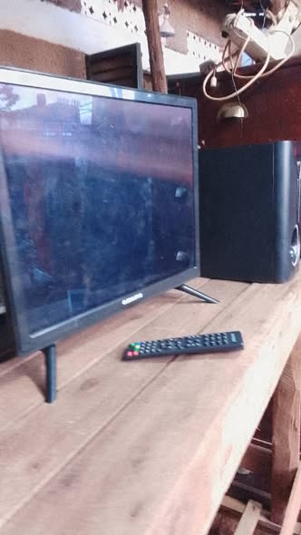 A picture of It s a 19 Inch Used tv GlobalStar free to