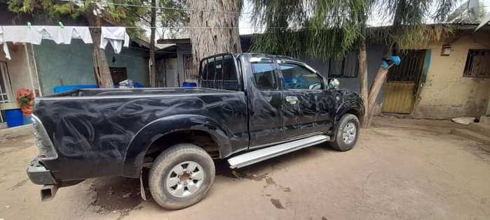 used toyota hilux