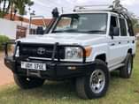 A picture of Land cruiser diesel engine for sale call me on 256751331103