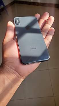 A picture of IPhone x