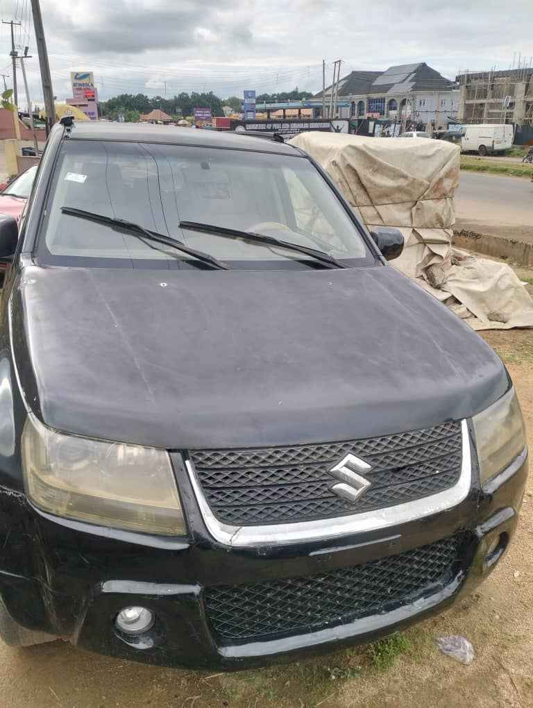 A picture of SUZUKI VISTIRA 2008