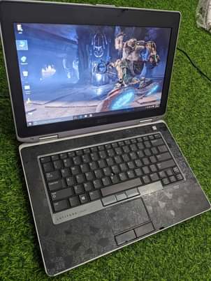 A picture of Dell corei 7 OFA ya weekend njoo na 155000 tu