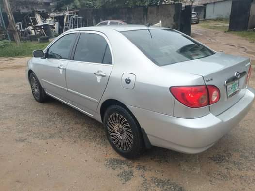 A picture of Sharp first body 2006 Corolla Just a year used 5