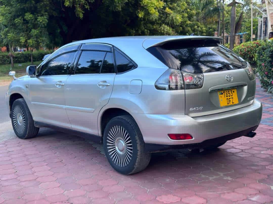 A picture of KALI SANA HII TOYOTA HARRIER 11 Edition Reg DFZ