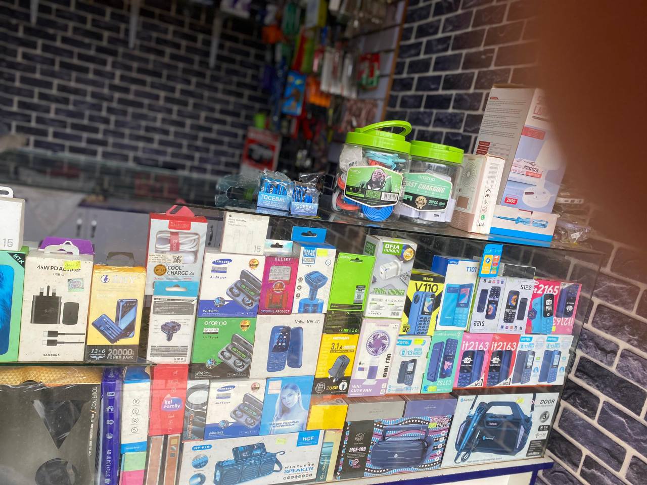 A picture of Electronics shop for sale