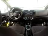 A picture of KiA Rio 2012