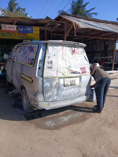 A picture of Side mchina auto garage