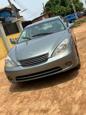 A picture of DANNY YUNG Smarts Autos Neat Naija Used Lexus Es 300