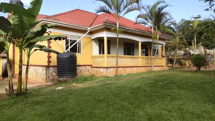 houses matugga