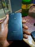 A picture of iPhone 7 128gb uses wifi