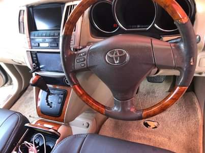 A picture of Toyota harrier
