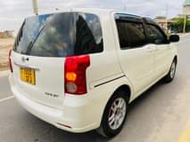 A picture of Toyota Raum inauzwa