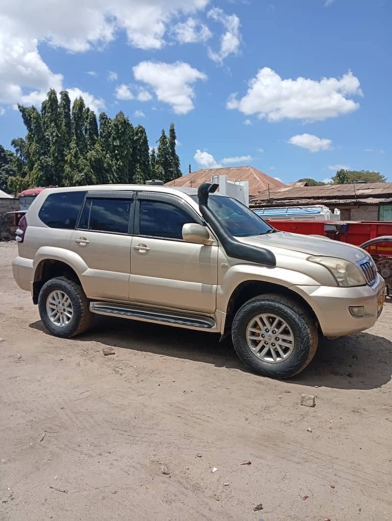 A picture of Landcruiser Prado for sale